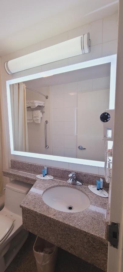 East New York Inn Екстериор снимка