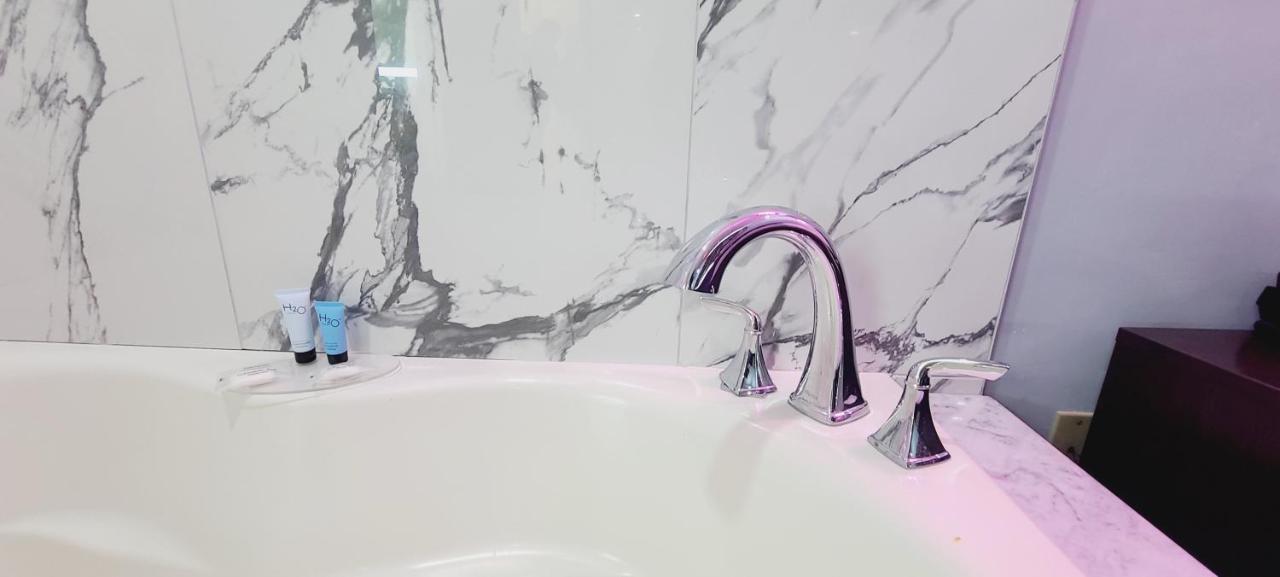 East New York Inn Екстериор снимка